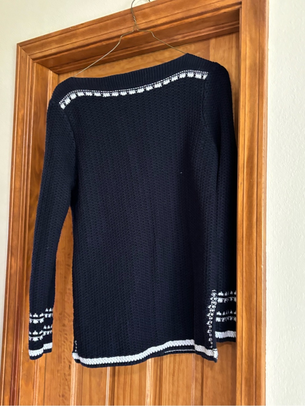 Ann Taylor LOFT Women’s navy blue  Knit Sweater with White Trim